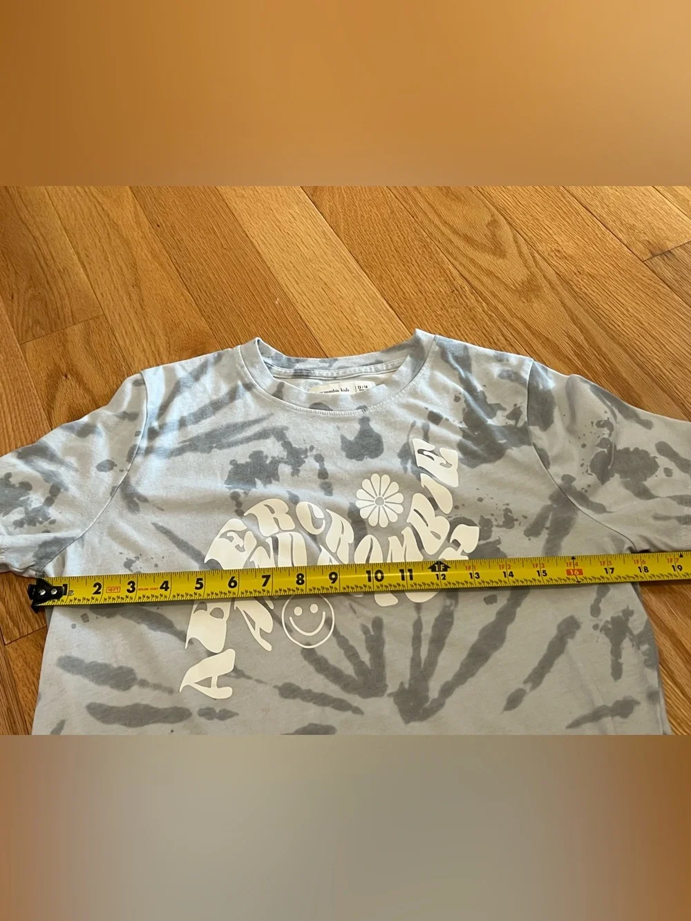 abercrombie kids light gray tie-dye crew tee